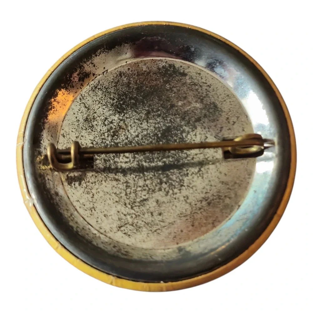 Vintage KEEP SNARLING‎ Hippie Pinback Button Pin